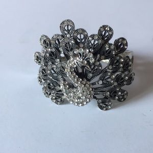 π Peacock π¦ bracelet